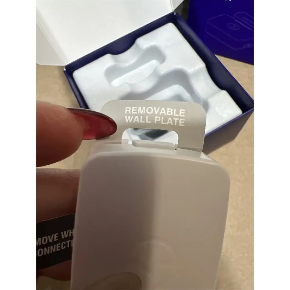 Samsung SmartThings Multipurpose Sensor - (F-MLT-US-2) New Open Box